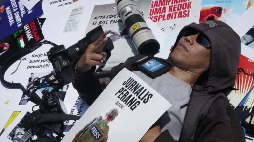 Perjuangan Jurnalis di Tengah Aksi Demonstrasi